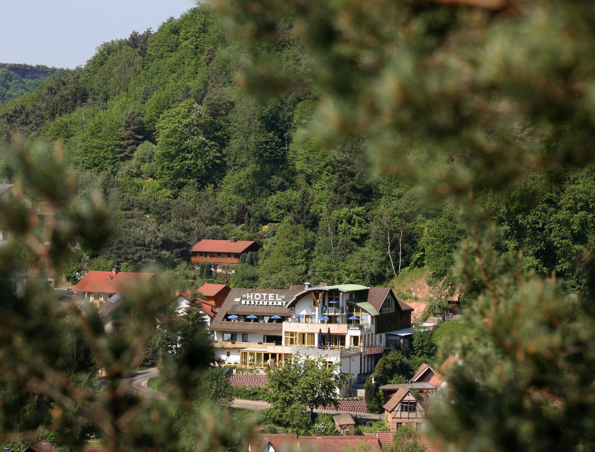 Am Hirschhorn Hotel 4*